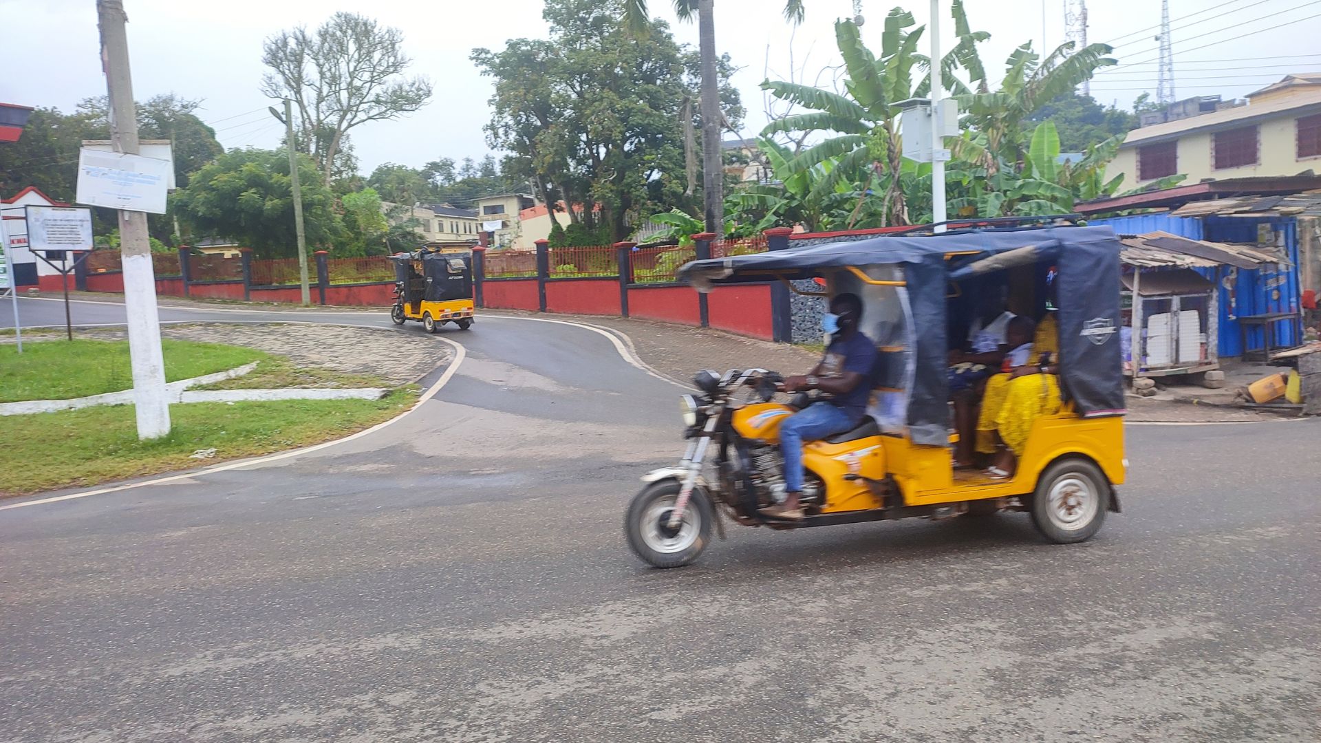 PRAGYIA (Tricycle), Cape Coast, 2022_Jeannot Melchior KADJA